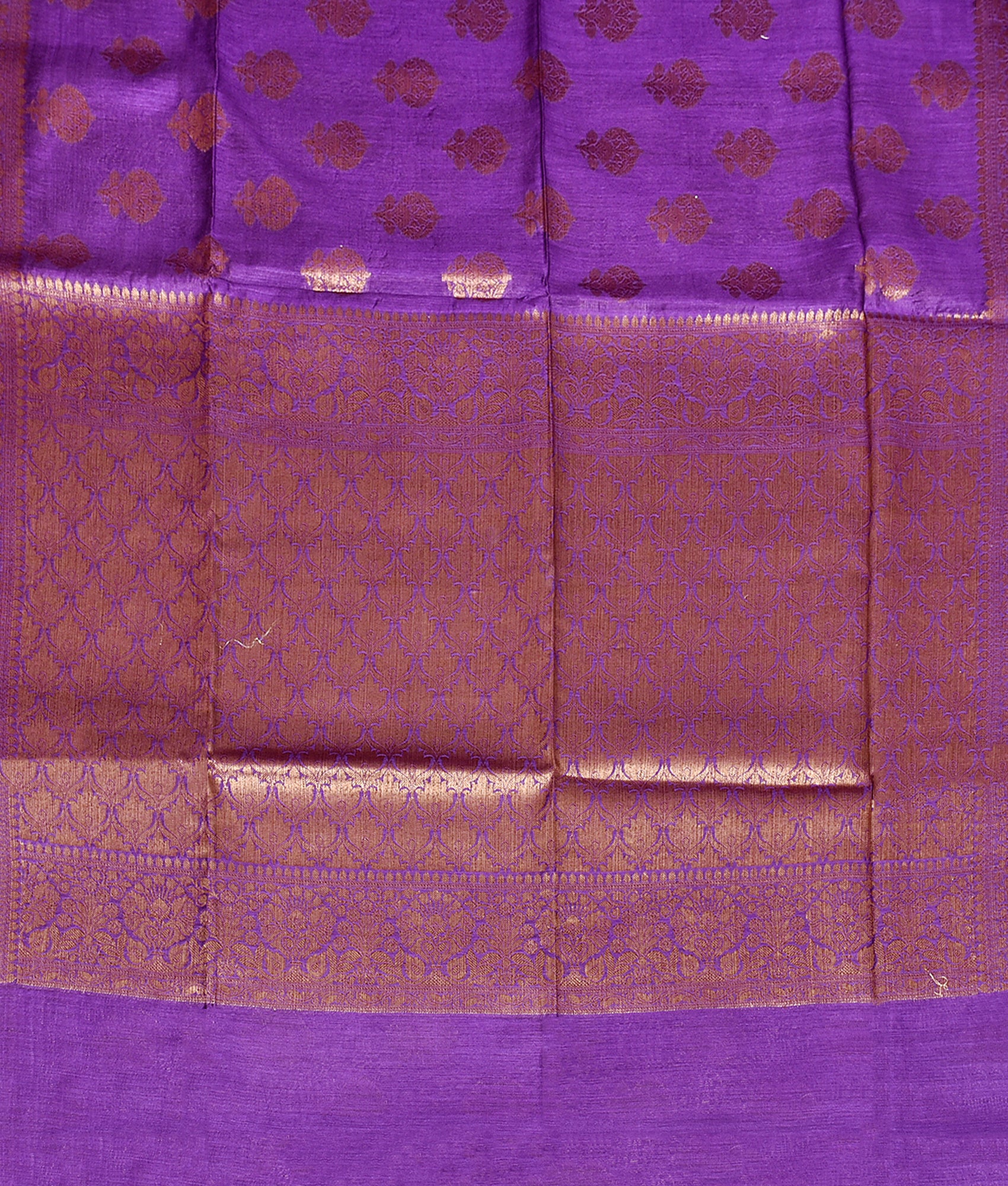 Regal Radiance: Royal Purple Handloom Silk Saree with Zari Work