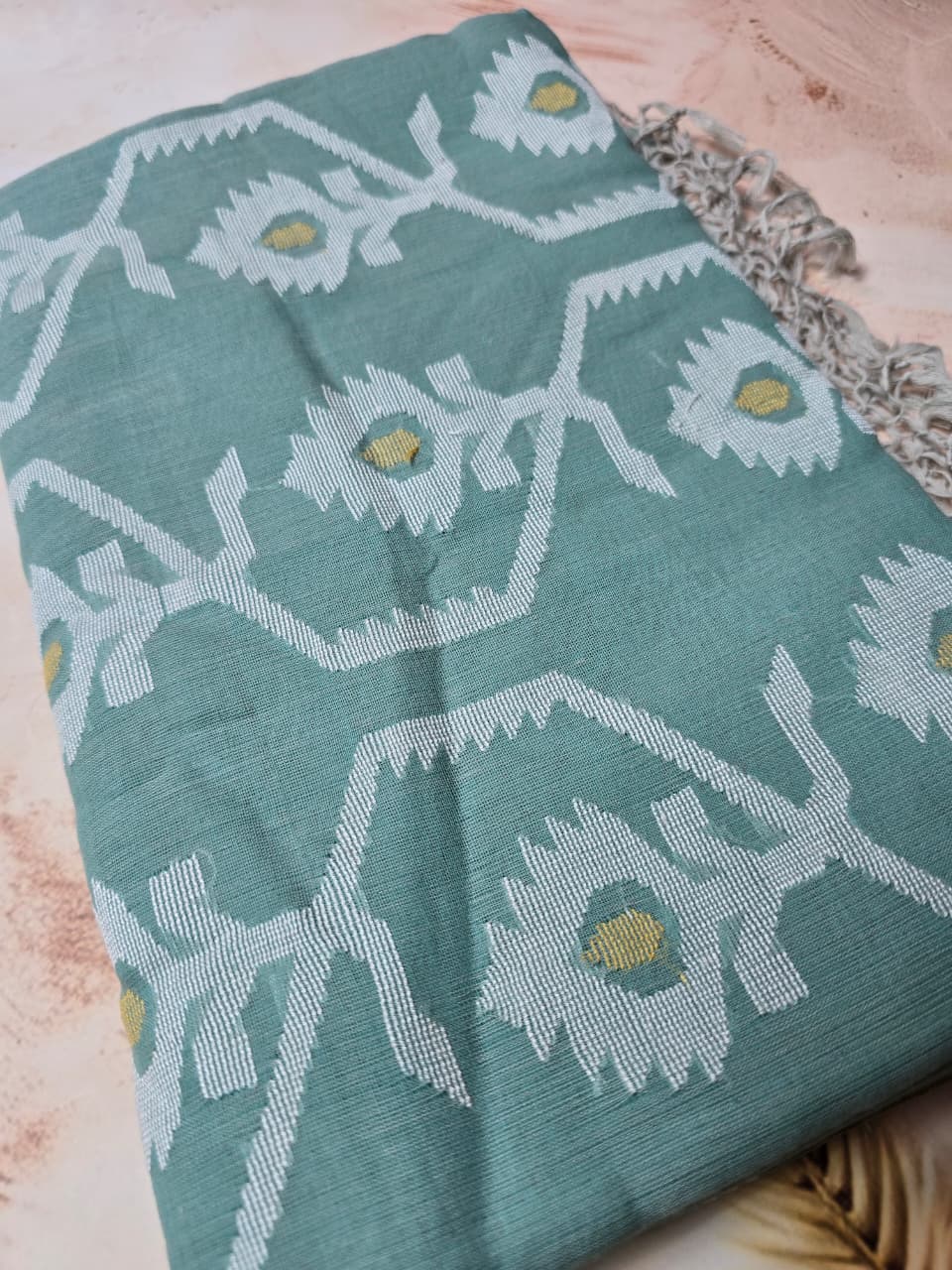 Green Saree Golden Border  with Nice Pallu - Design