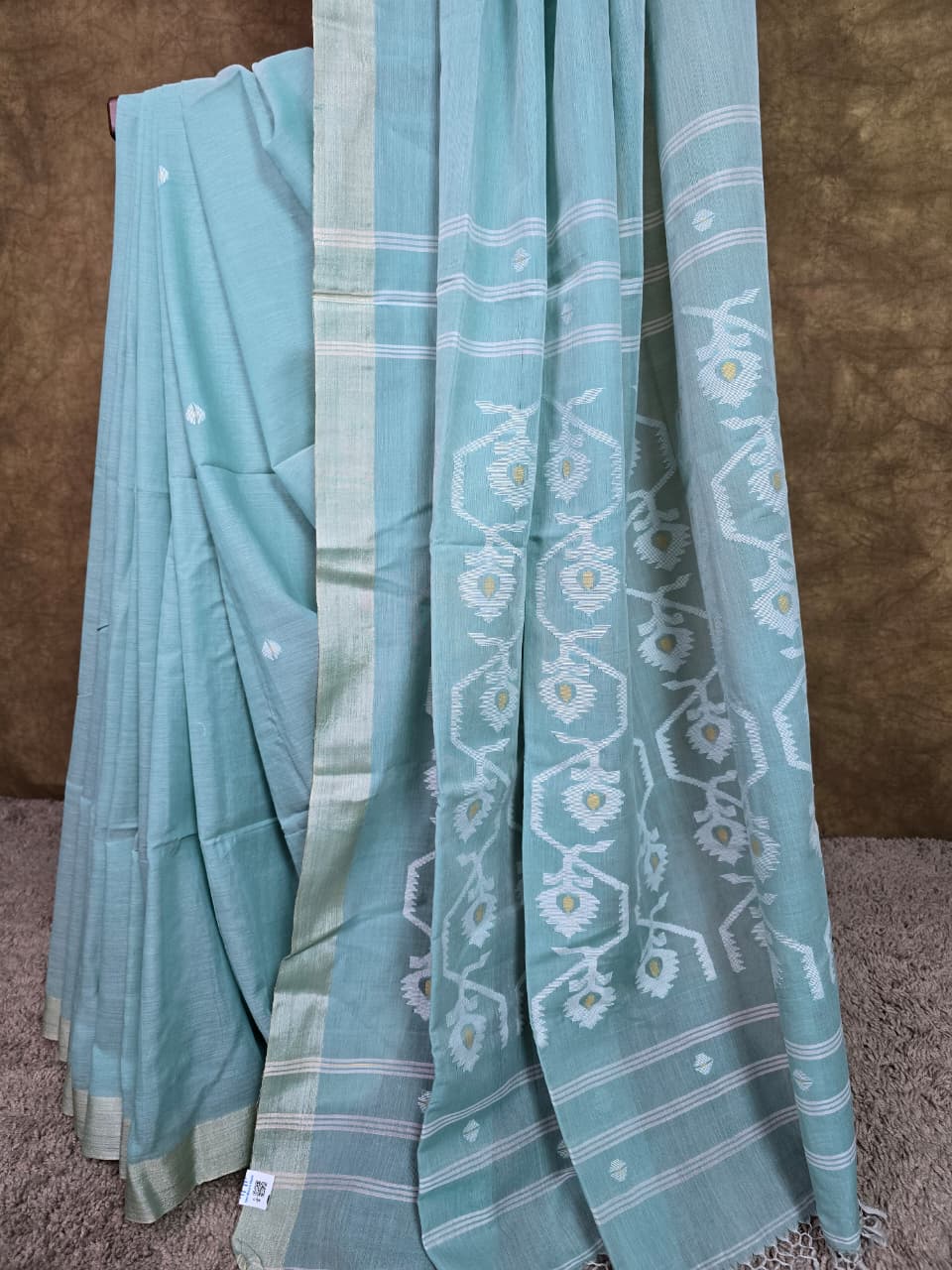 Green Saree Golden Border  with Nice Pallu - Pallu