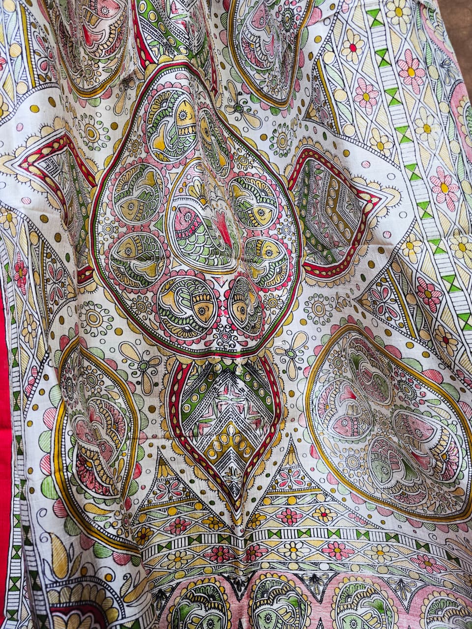 Vibrant Red Handloom Silk Saree with Artistic Hand-Painted Detailing