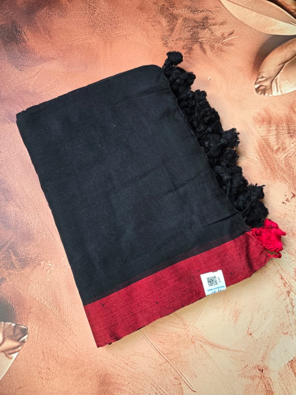 Mulmul cotton handloom black saree with red border